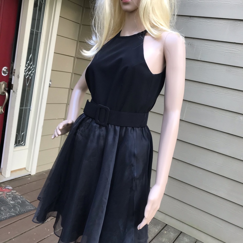 GORGEOUS COCKTAIL DRESS HUGO BUSCATI/MINT COND.